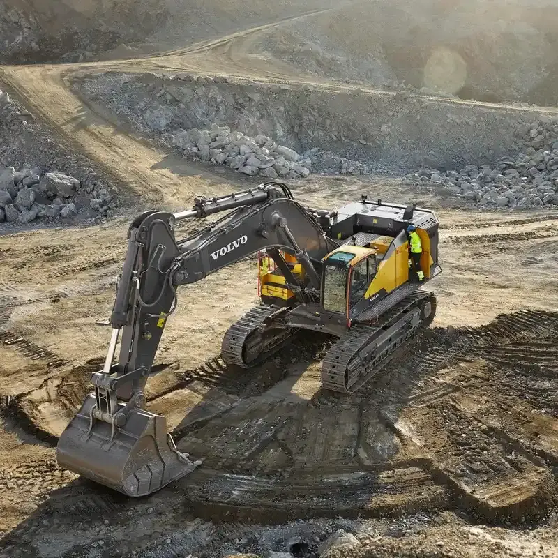 EXCAVADORA 95 TON-VOLVO-EC950FL